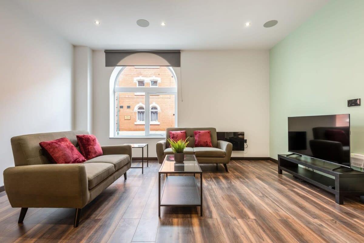 Characterful 2 Bed Apartment With Parking In Hull Кінгстон-апон-Галл Екстер'єр фото