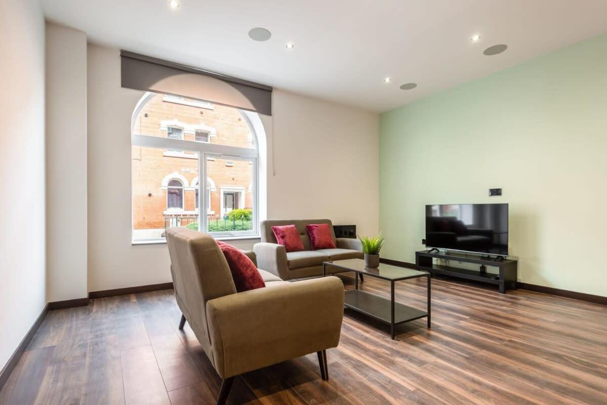 Characterful 2 Bed Apartment With Parking In Hull Кінгстон-апон-Галл Екстер'єр фото